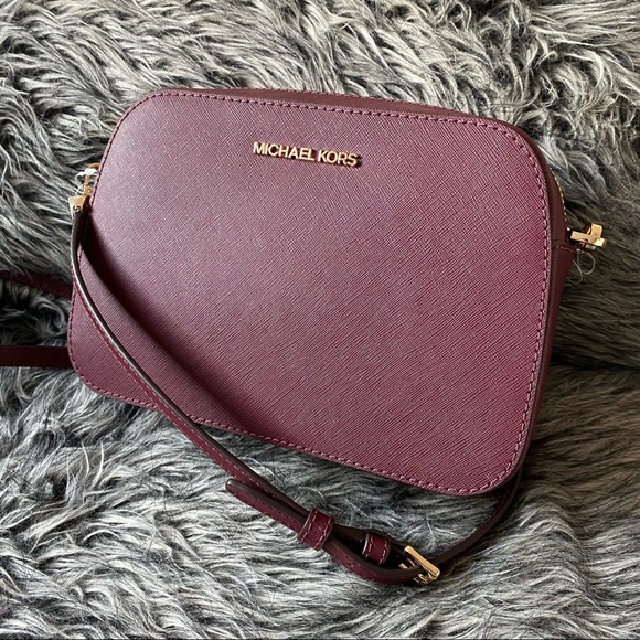 NWT authentic MK leather crossbody merlot - Picture 8 of 8